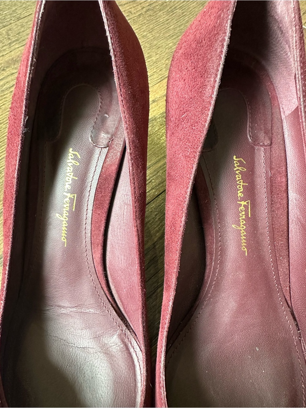 Salvatore Ferragamo Burgundy Suede Pointed-Toe Knot Pumps - Picture 7 of 11